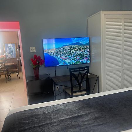 Hotel The Colosseum Basseterre Exteriér fotografie
